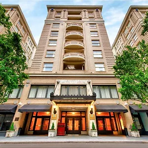 Embassy By Hilton Downtown Отель Портленд