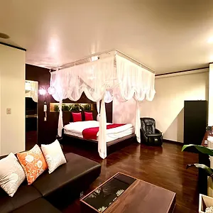 ホテルロータスバリ ホテル 川崎町